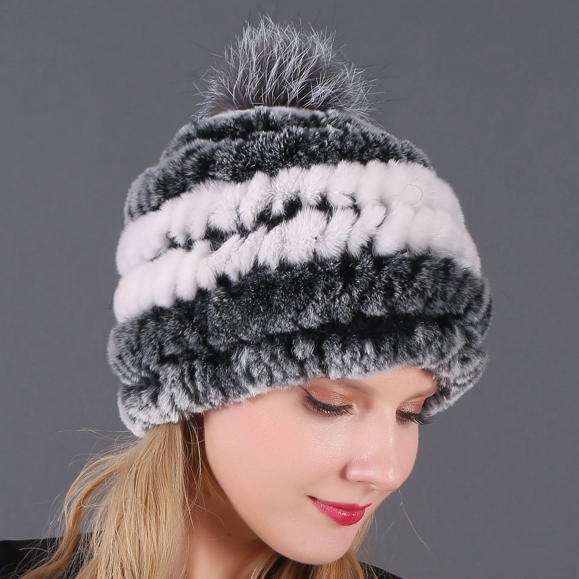 Autumn and winter ladies fur hat Rex rabbit fur warm fox fur ball cap ball cap