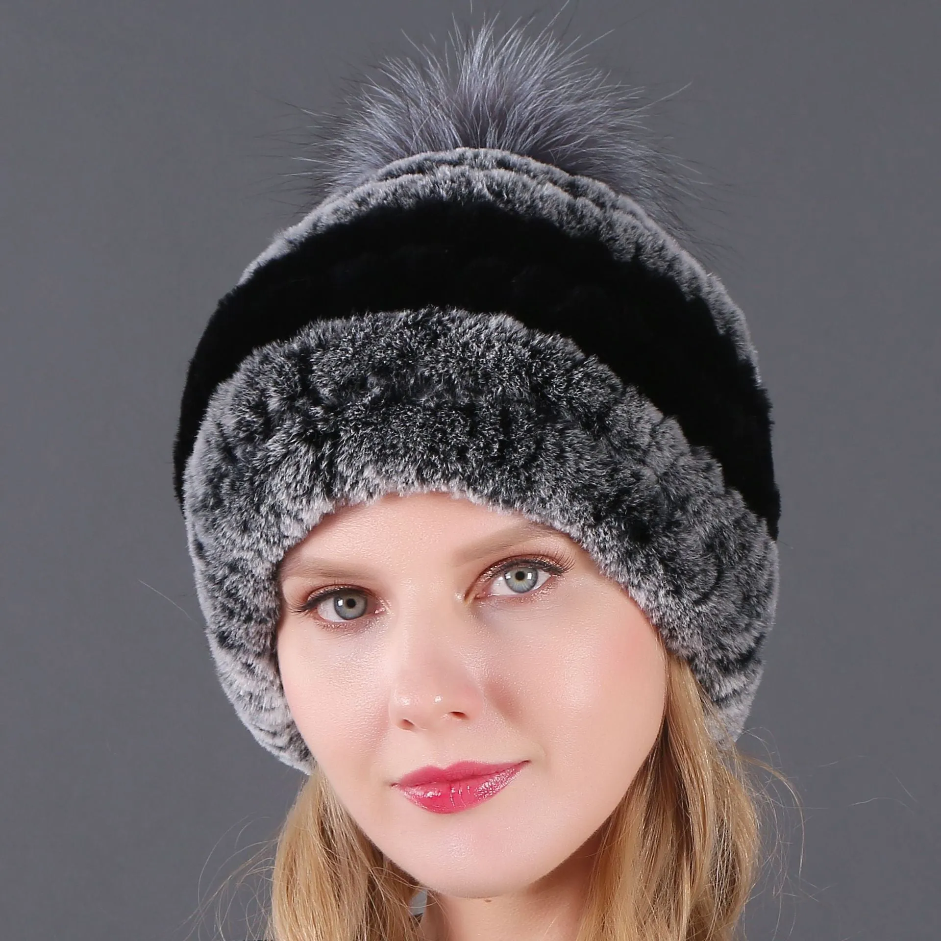 Autumn and winter ladies fur hat Rex rabbit fur warm fox fur ball cap ball cap