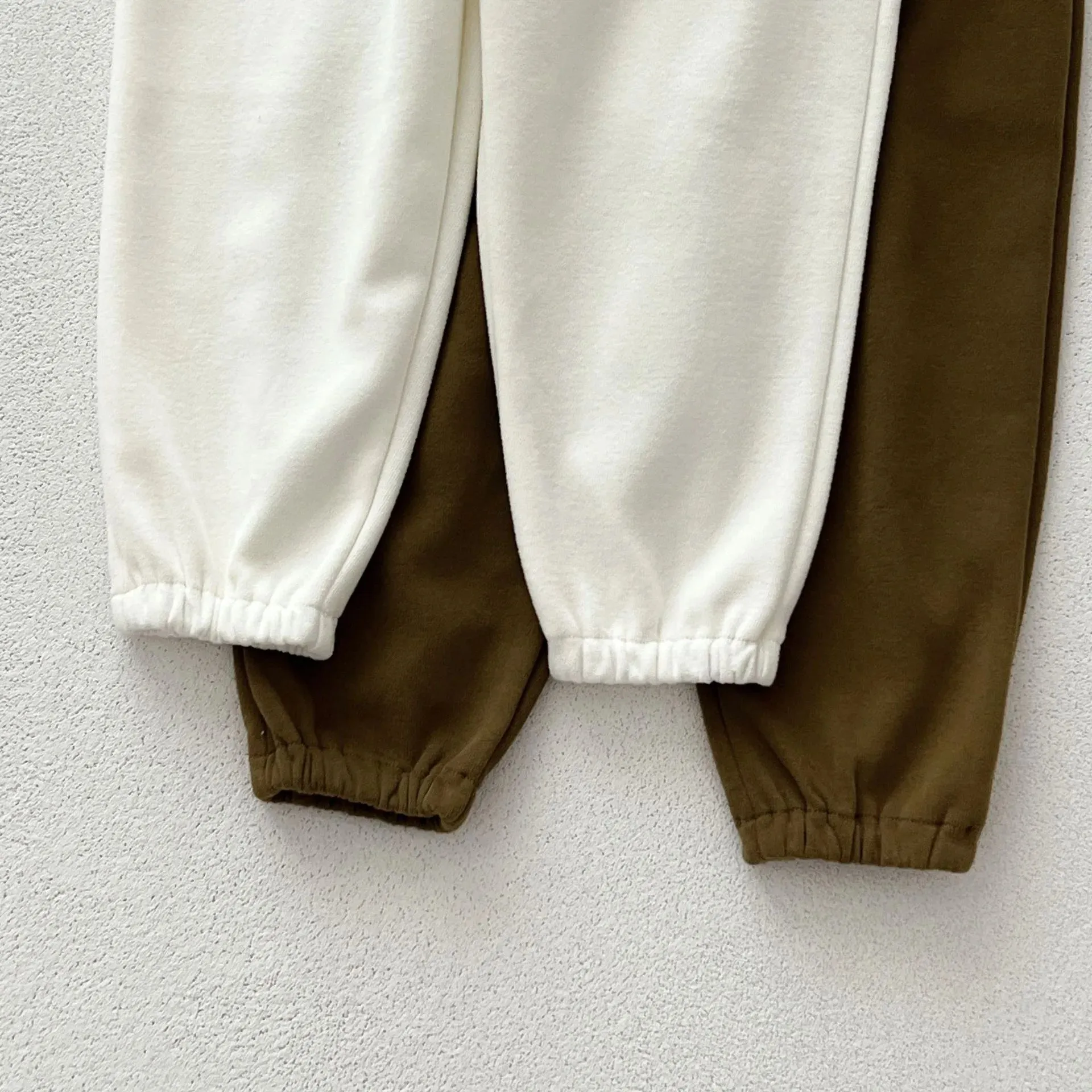 'Hello!' Hooded Cozy Jogger Set