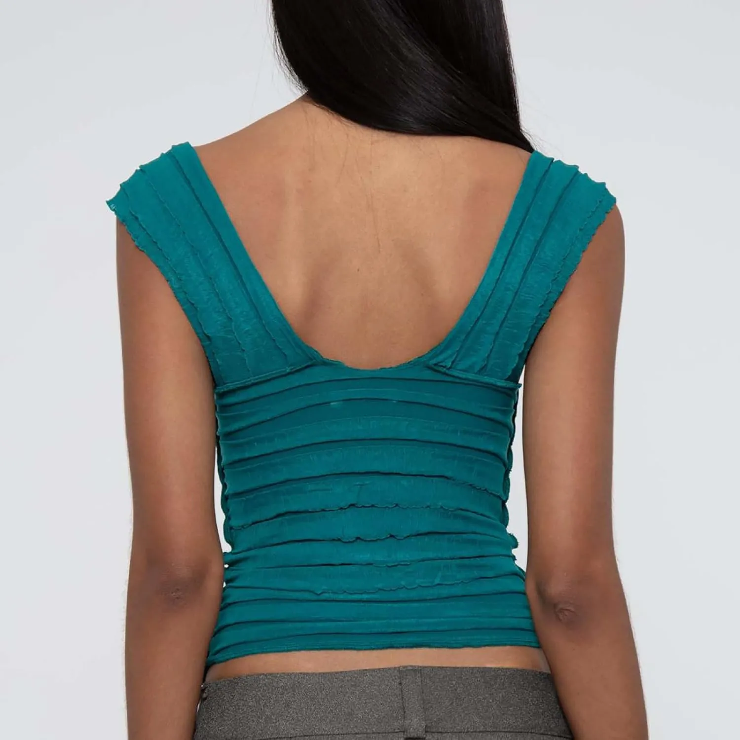 Women's Summer Crop Tops Sleeveless Smocked Shirts Solid Color Sexy Backless Going Out Tank Tee Trendy Y2K Outfits